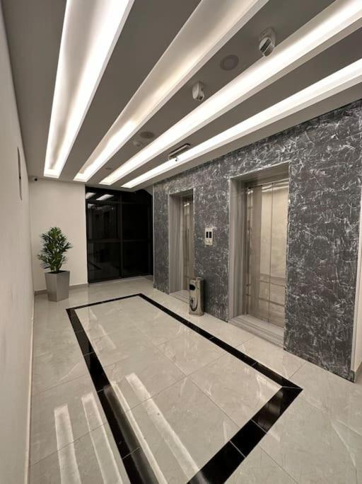 Appartamento Privet Near Downtown Kh&Sh Ash Shumaysani Esterno foto