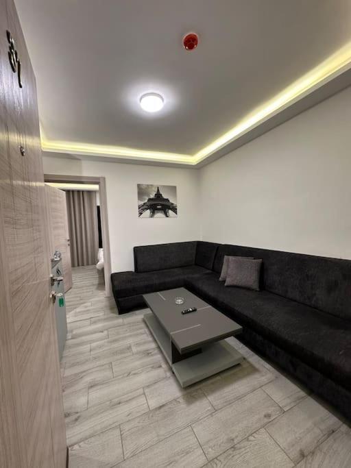 Appartamento Privet Near Downtown Kh&Sh Ash Shumaysani Esterno foto