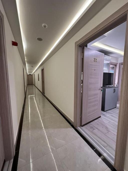 Appartamento Privet Near Downtown Kh&Sh Ash Shumaysani Esterno foto